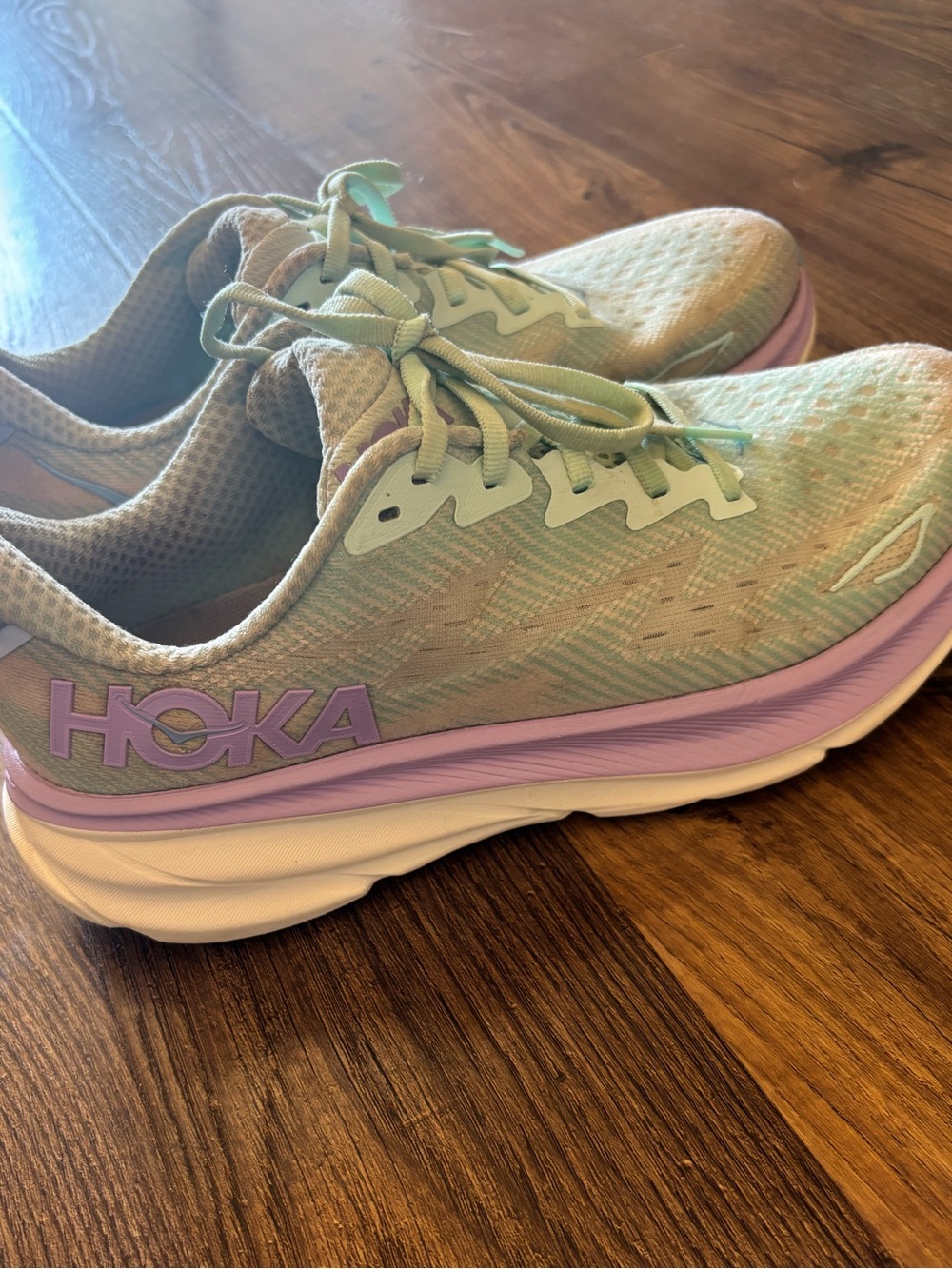 Hoka Clifton 9